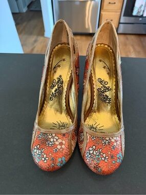 naughty monkey Orange Floral Heels with Gold Interior